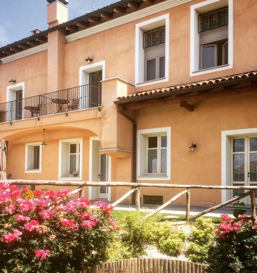 I Grappoli Divini Bed & Breakfast Viarigi Bagian luar foto