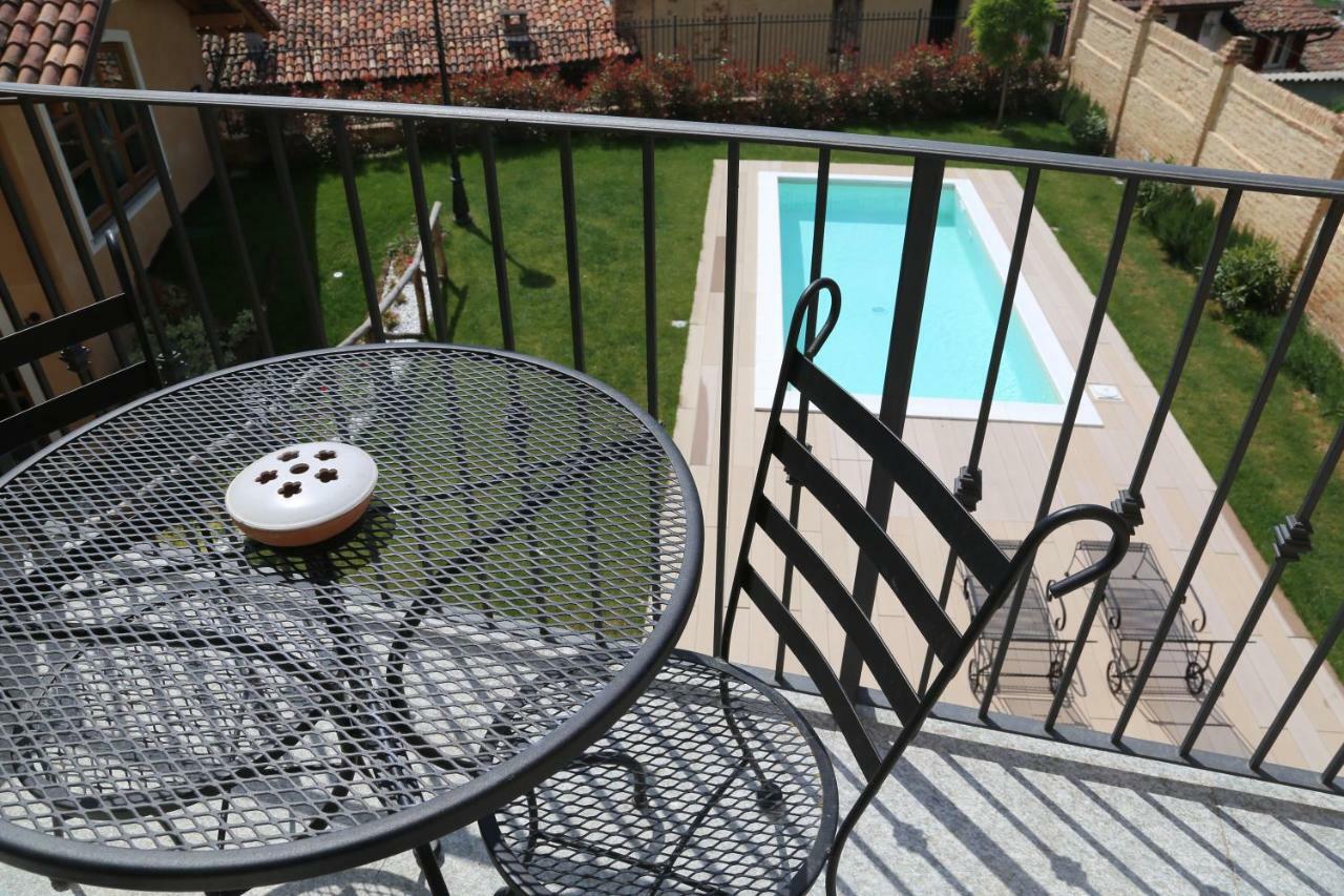 I Grappoli Divini Bed & Breakfast Viarigi Bagian luar foto